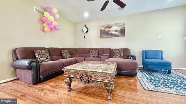201 W HAMILTON ST, Chalfont, PA 18914