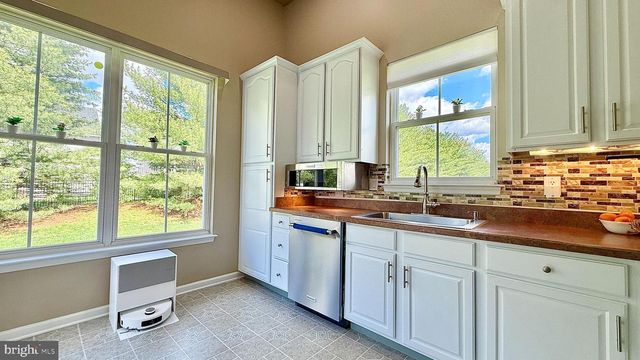 201 W HAMILTON ST, Chalfont, PA 18914