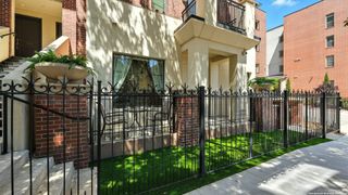 215 Center St Apt 109, San Antonio, TX 78202