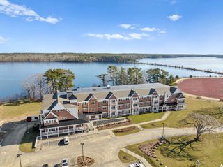 57 Long Point Road 210, Lakeville, MA 02347