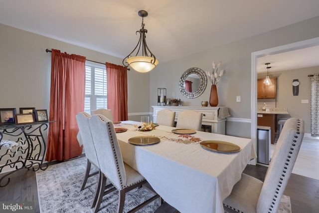 1337 HEATHERWOOD DR, Mount Joy, PA 17552