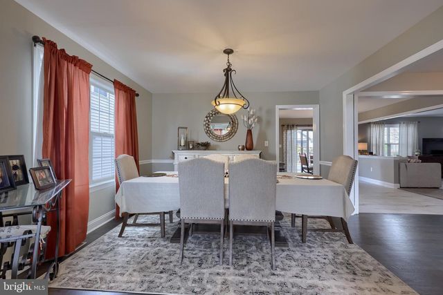 1337 HEATHERWOOD DR, Mount Joy, PA 17552