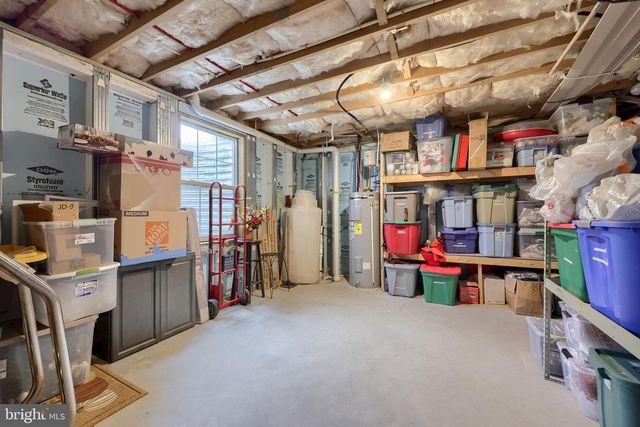 1337 HEATHERWOOD DR, Mount Joy, PA 17552