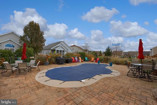 1337 HEATHERWOOD DR, Mount Joy, PA 17552