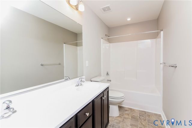 7753 Leeds Castle Ln, New Kent, VA 23124