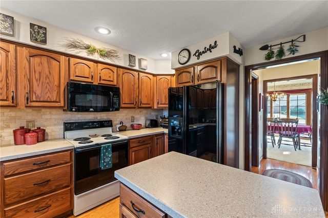 807 Claymore Court, Tipp City, OH 45371