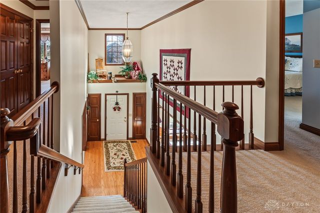 807 Claymore Court, Tipp City, OH 45371