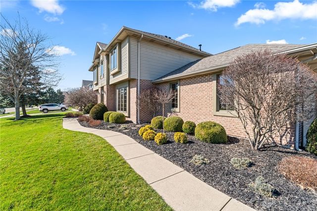 807 Claymore Court, Tipp City, OH 45371