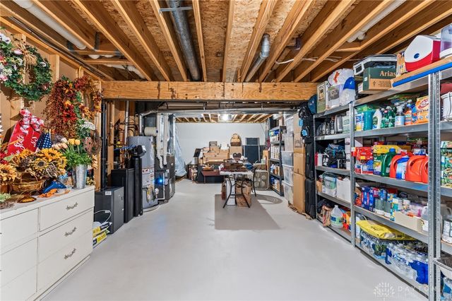 807 Claymore Court, Tipp City, OH 45371