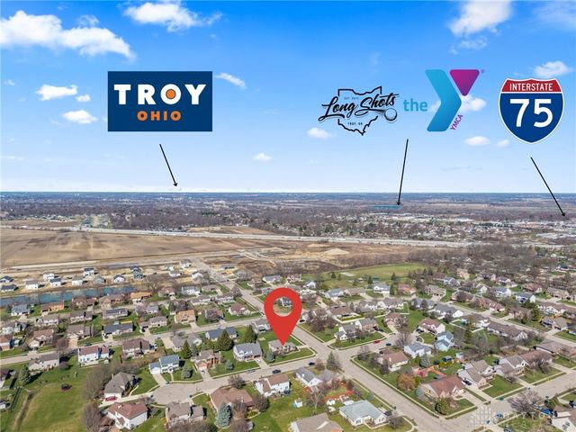 807 Claymore Court, Tipp City, OH 45371