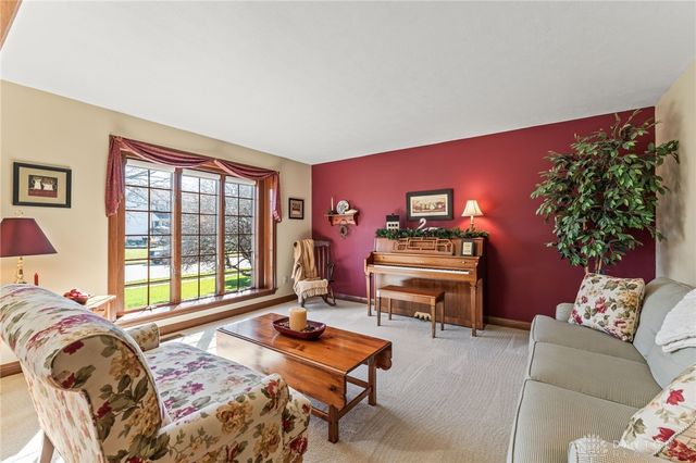 807 Claymore Court, Tipp City, OH 45371