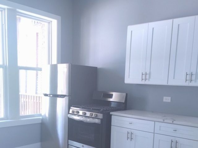 1661 S Homan Avenue, Chicago, IL 60623