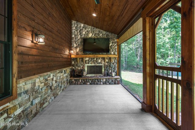 1198 Nature Valley Trail, Murphy, NC 28906