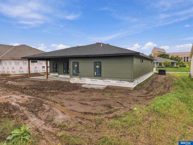 4121 Carnation Drive, Lincoln, NE 68865