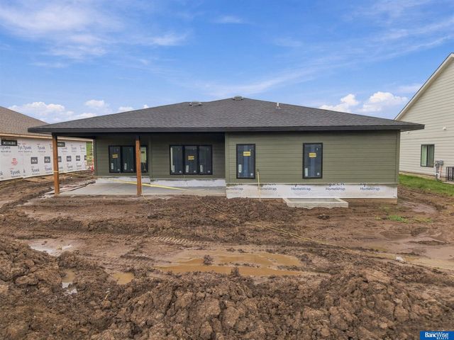4121 Carnation Drive, Lincoln, NE 68865