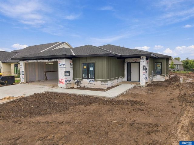 4121 Carnation Drive, Lincoln, NE 68865