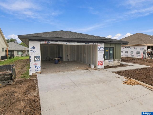 4121 Carnation Drive, Lincoln, NE 68865