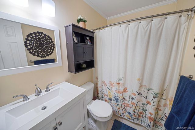 50 Violet Road, Rocky Point, NY 11778