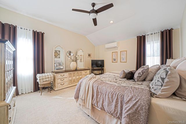 50 Violet Road, Rocky Point, NY 11778