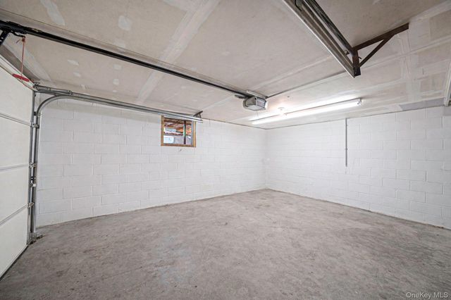 50 Violet Road, Rocky Point, NY 11778