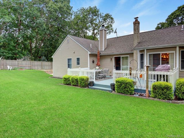 50 Violet Road, Rocky Point, NY 11778