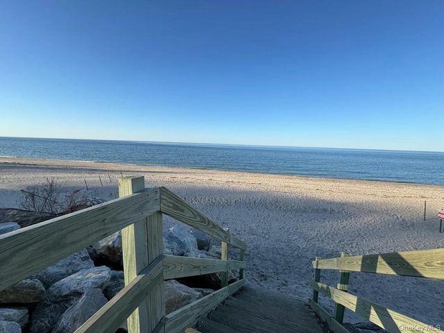 50 Violet Road, Rocky Point, NY 11778