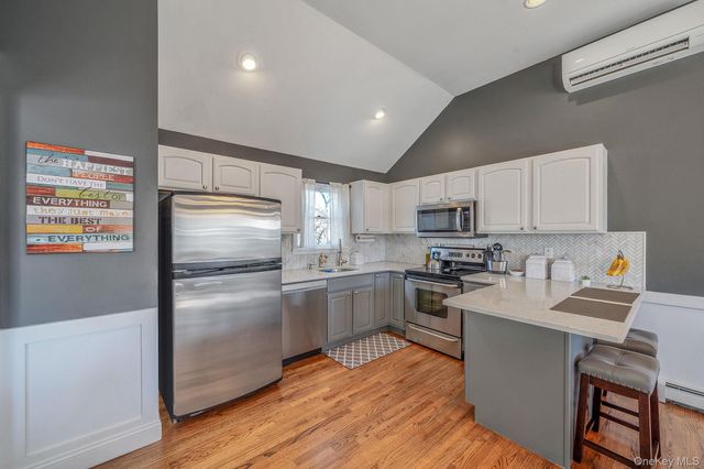 50 Violet Road, Rocky Point, NY 11778