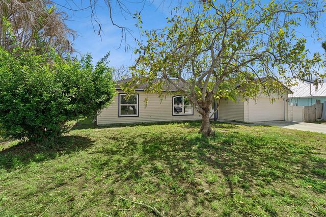 3349 SW Frankford Street, Port St. Lucie, FL 34953