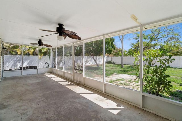 3349 SW Frankford Street, Port St. Lucie, FL 34953