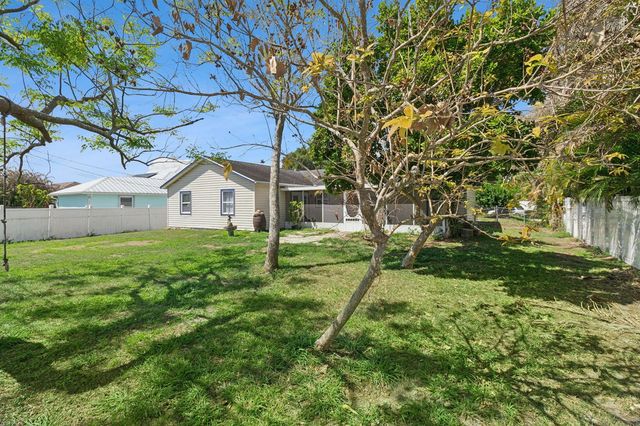 3349 SW Frankford Street, Port St. Lucie, FL 34953