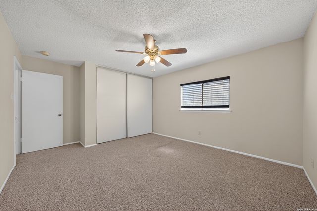 6882 CANARY MEADOW DR, Converse, TX 78109