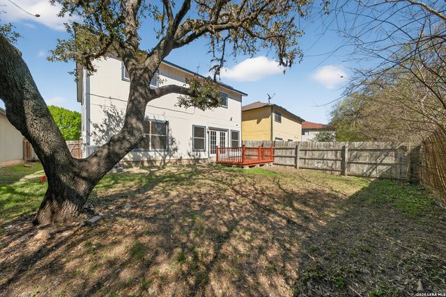 6882 CANARY MEADOW DR, Converse, TX 78109