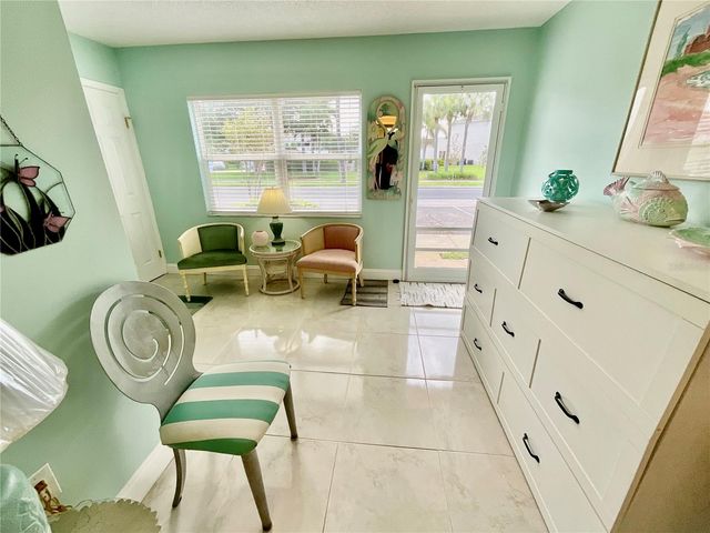 10034 64TH AVENUE N 11, St Petersburg, FL 33708