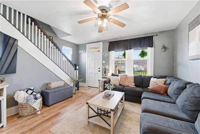 1438 4th St, Harrison Twp, PA 15065