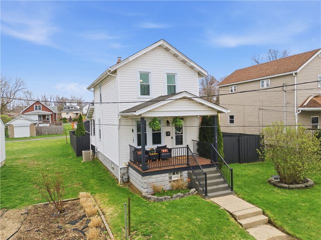 1438 4th St, Harrison Twp, PA 15065