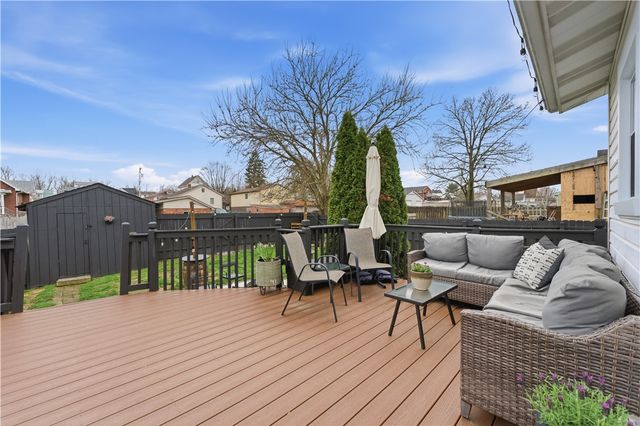 1438 4th St, Harrison Twp, PA 15065