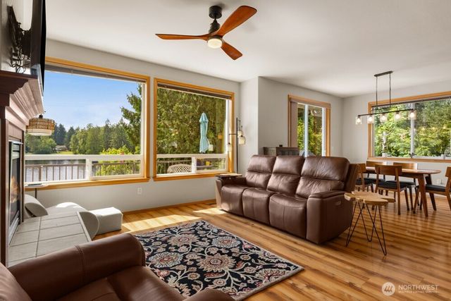 7505 185th Avenue E, Bonney Lake, WA 98391