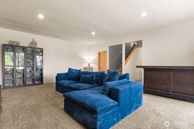 7505 185th Avenue E, Bonney Lake, WA 98391