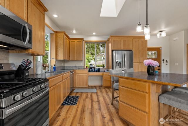 7505 185th Avenue E, Bonney Lake, WA 98391