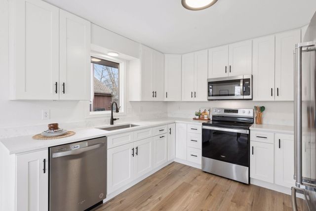 14407 Watersedge Trail NE, Prior Lake, MN 55372