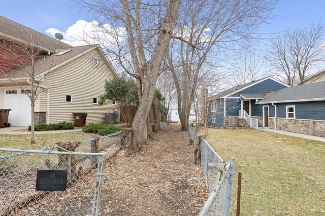 14407 Watersedge Trail NE, Prior Lake, MN 55372