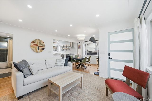 4702 S Lincoln Street, Englewood, CO 80113