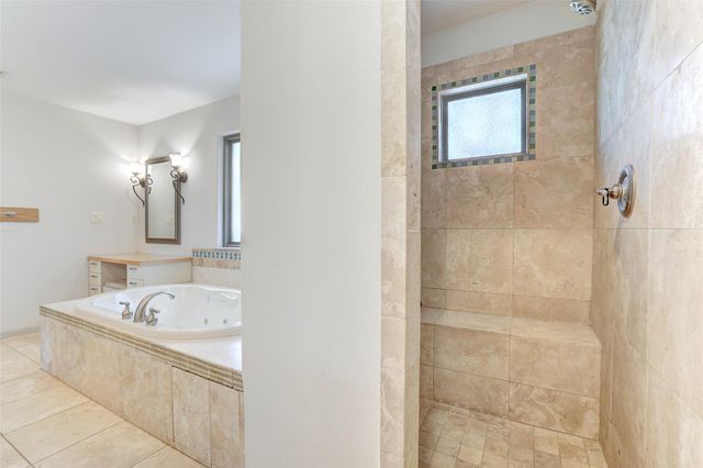 2905 Ticonderoga CV, Lago Vista, TX 78645