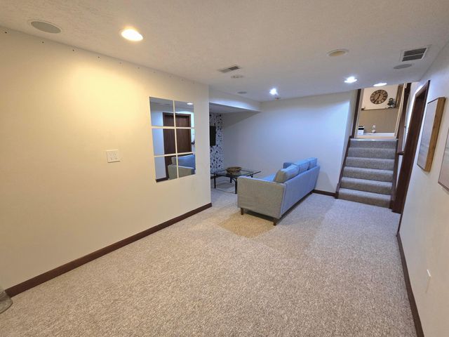 3860 Ramblehurst Road, Columbus, OH 43221