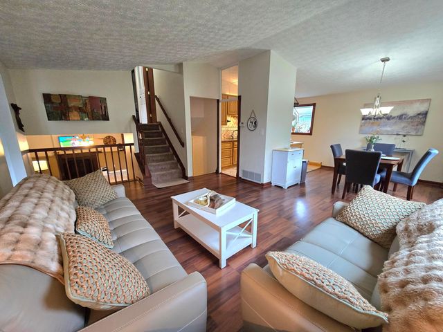 3860 Ramblehurst Road, Columbus, OH 43221
