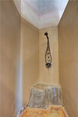 17445 S La Cienega Ranch Road, Yucca, AZ 86438