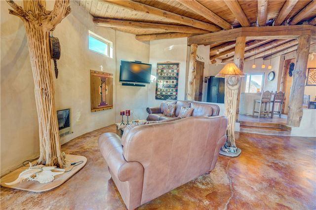 17445 S La Cienega Ranch Road, Yucca, AZ 86438