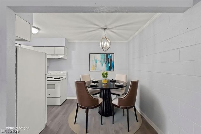 555 South Royal Crest Circle 9, Las Vegas, NV 89169