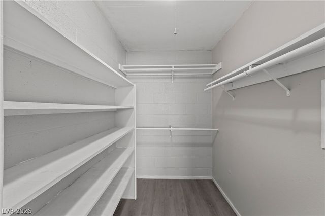 555 South Royal Crest Circle 9, Las Vegas, NV 89169