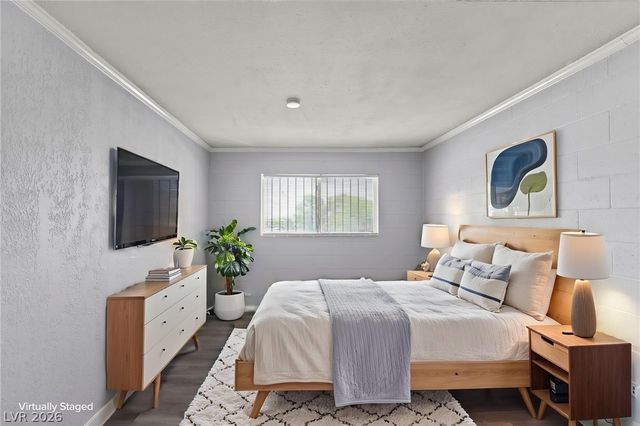 555 South Royal Crest Circle 9, Las Vegas, NV 89169